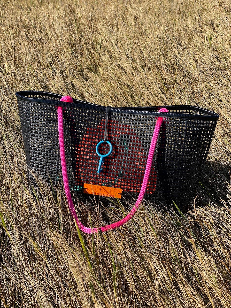 The Petite Oyster Bag