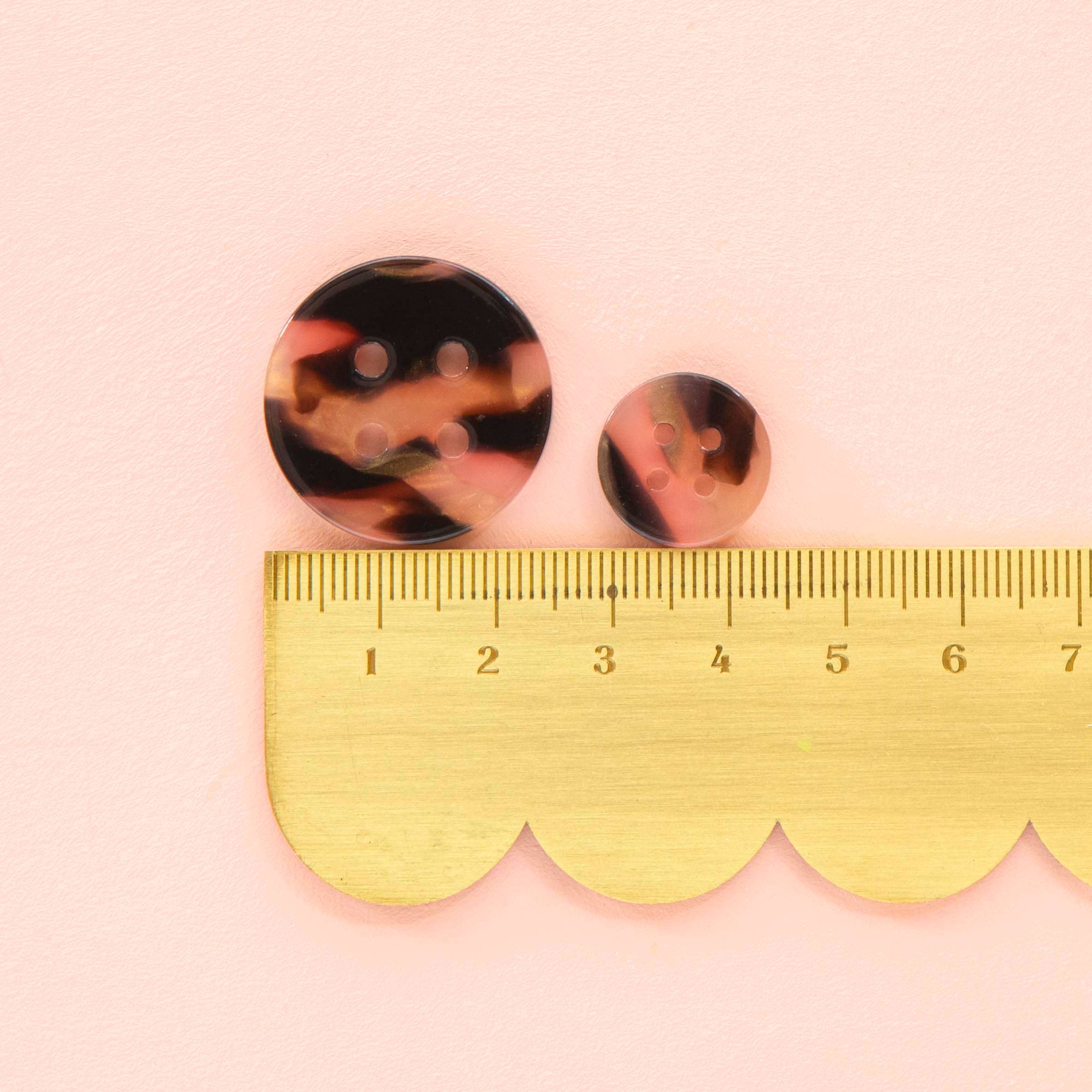 Boutons grands 2,5 cm écaille de tortue