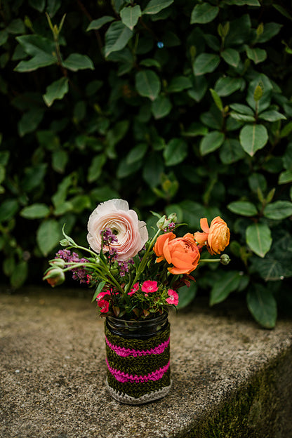 Adorn Vase Cozy Pattern