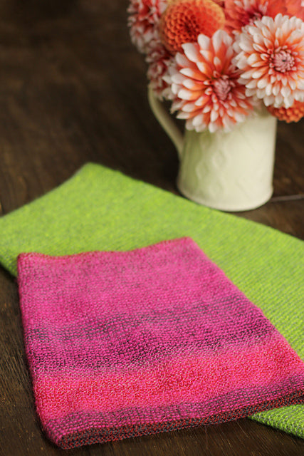 Hand In Hand Cowl 2.0 Pattern