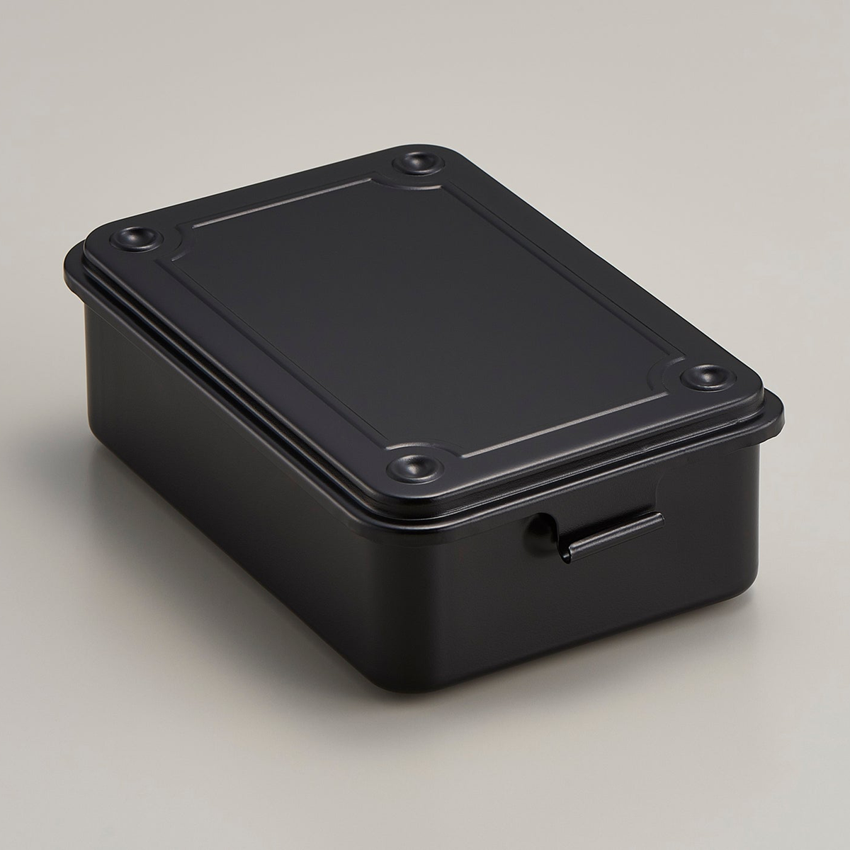 Toyo - Caja de almacenamiento apilable de acero T-150
